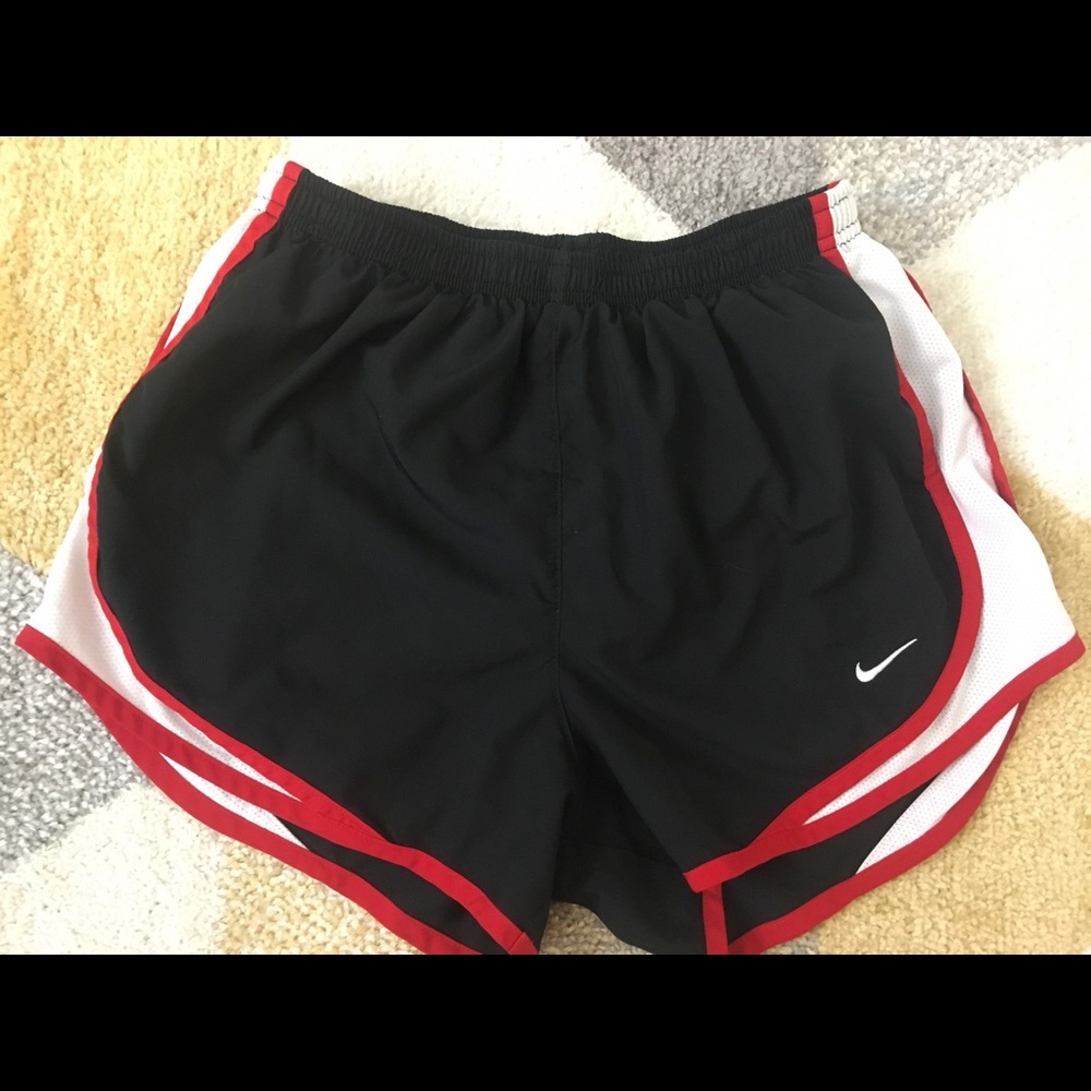 Nike Tempo Shorts. Size S